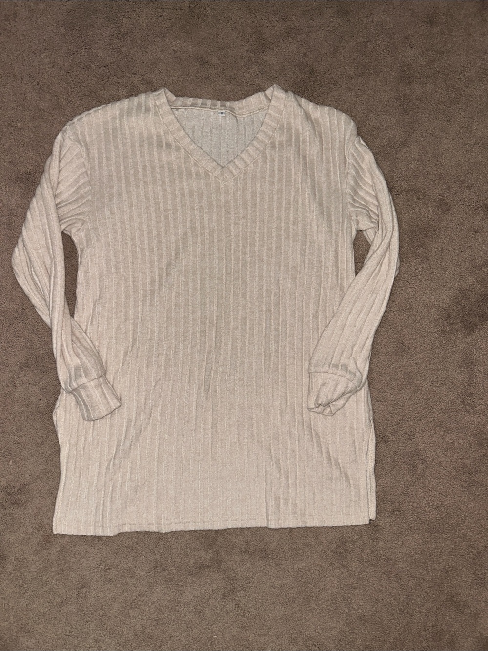 Maternity ribbed tunic top.